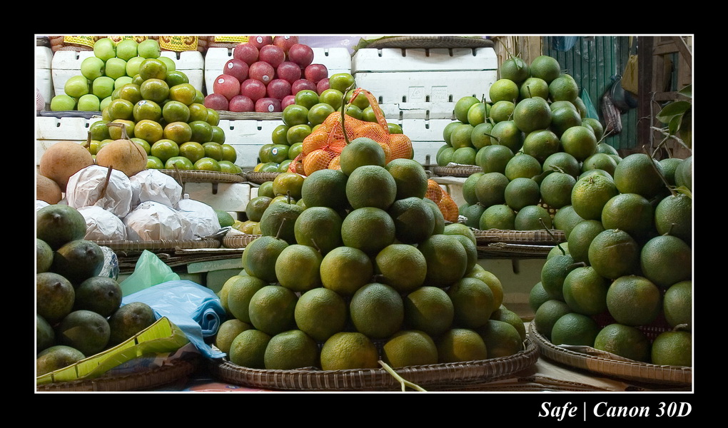 2006 - 07 - Phnom Penh - Marche de nuit 09
